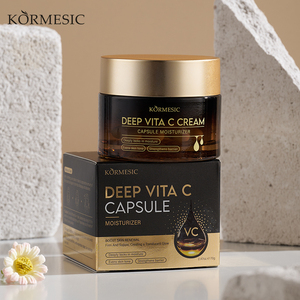 ครีมบำรุงผิวหน้า KORMESIC ขนาด 70 กรัม สูตรวิตามินซีเข้มข้น ช่วยให้ผิวขาวกระจ่างใส เรียบเนียน แข็งแรง ฟื้นฟูเกราะป้องกันผิว - Product Image 1