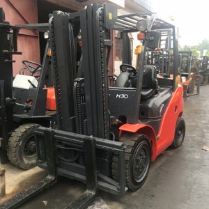 รถยกดีเซล Linde รุ่น FD30 มือสอง ราคาถูก น้ำหนักยก 3 ตัน นำเข้าจากญี่ปุ่น - Product Image 3