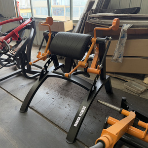 Maximisez le développement de vos biceps avec cette machine à friser alternative chargée de plaques de qualité supérieure pour les poussoirs sérieux - Product Image 3