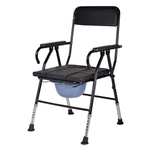 Chaise de toilette pliante avec pieds réglables antidérapants pour personnes âgées et femmes enceintes, utilisation domestique, design portable à ouverture frontale - Product Image 1
