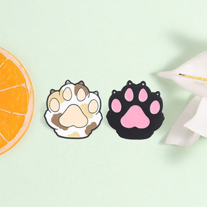 Ensemble d'épingles en émail en forme de patte de chat mignonnes et moelleuses, broche à motif de patte douce pour décorer un sac à dos - Product Image 1