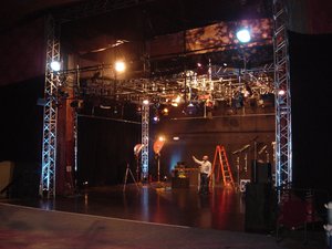 Aluminum Stage Lighting <strong>Speaker</strong> Box Fork <strong>Truss</strong> Tower <strong>Array</strong> <strong>Line</strong> <strong>Speaker</strong> Stand <strong>Truss</strong> for Wedding Projects - Product Image 6