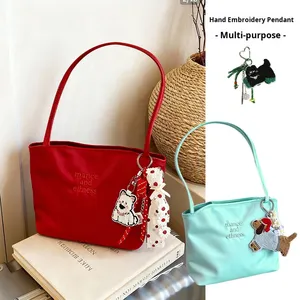 Patch brodé en tissu polyester motif chiot de dessin animé mignon et burger, accessoire pendentif en corde tressée, pendentif de sac de niche, porte-clés - Product Image 2