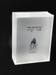 Gran oferta, caja de donación acrílica Tzedakah con logotipo, estampado en caliente, impresión personalizada para causas benéficas - Product Image 3