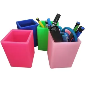 Hot Seller 2023 Wholesale Pencil Cup, Durable Square Pen Container, Custom Silicone Pen Holder for Office or School