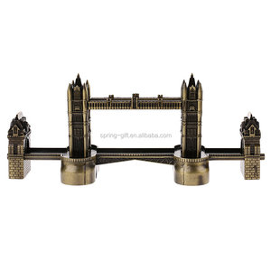 Nuevo Retro Metal London Tower Bridge estatua modelo <span class=keywords><strong>de</strong></span> construcción estatuilla <span class=keywords><strong>de</strong></span> hierro artesanía decorativa técnica <span class=keywords><strong>de</strong></span> fundición recuerdo - Product Image 4