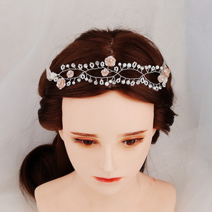 Miallo Design Original Coiffe de Demoiselle d'Honneur pour Filles, Style Européen-Américain, Fait Main, en Alliage, Ornée de Fleurs, de Perles et de Strass - Product Image 2