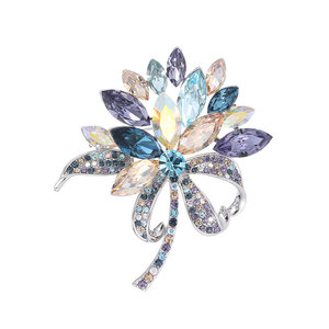 Broche de Flor de Cristal Colorido de Alta Qualidade TIANSHE, Acessório Elegante e Versátil para Casacos de Inverno Femininos - Product Image 5