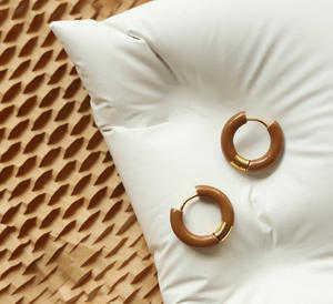 18k镀金彩色圆环耳环不锈钢釉面C型环耳环女士派对舞会饰品批发 - Product Image 3