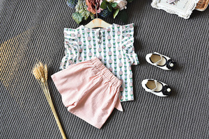 Vêtements pour enfants en gros de Chine, ensemble pour filles à manches volantées imprimé ananas - Product Image 3