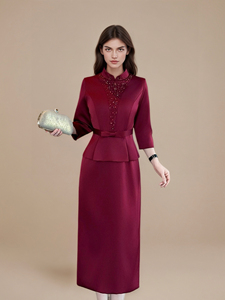 Abito lungo da <span class=keywords><strong>donna</strong></span> in raso rosso con elegante colletto di perline e fiocco in vita per l'abbigliamento da sposa autunnale - Product Image 2