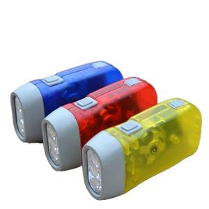 Linterna de Manivela Transparente Goofy con 3 LED, Portátil, para Exteriores, con Correa para la Muñeca, para Eventos y Regalos - Product Image 2