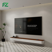 Meuble TV mural flottant au design minimaliste moderne et luxueux pour salon et appartement