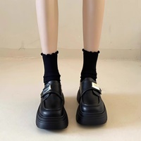 Mocassins à plateforme pour femme, collection automne 2026, bout carré, décorations à boucle, style britannique rétro, semelle épaisse, décontractés et élégants