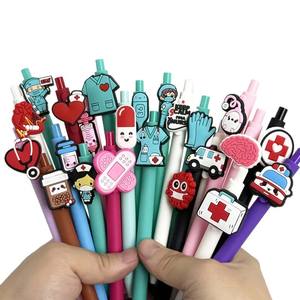 Promosi Pulpen Karakter Medis Desain Kartun Sederhana 1.0mm PVC Lembut Warna Hitam dalam Warna Permen Terbuat dari Plastik - Product Image 4