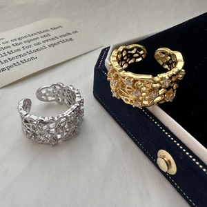 แหวนเงินแท้ Wenchi S925 ดีไซน์เรียบหรู ประดับเพชรซิคอน แฟชั่นทันสมัย ขายส่งเครื่องประดับจากจีน - Product Image 1