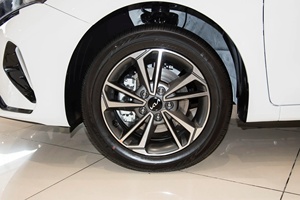 Khorgos Precio Económico K3 SUV Pequeño, Autos Usados <span class=keywords><strong>Deportivos</strong></span> Chinos, Vehículo Nuevo de 5 Pasajeros, 4x4 Gasolina, Forte Cerato Crossover SUV - Product Image 4