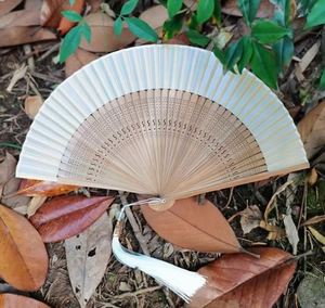 Precio Directo de Fábrica, Abanico Plegable de Bambú Pintado a Mano, Duradero, con Tela de Seda, Estilo de Arte Folclórico Chino, Tema de Amor, Día de San Valentín, Hunan - Product Image 6