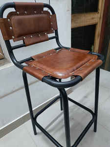 Chaise de salle à manger en cuir PU à hauteur de comptoir moderne et design industriel pour la maison, l'appartement, l'atelier, les tabourets de bar en métal durable, les meubles - Product Image 4