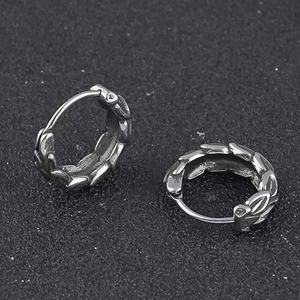 Pendientes Minimalistas de Acero Inoxidable, Pendientes de Moda Vintage, Ear Cuff para Mujeres y Hombres, Fabricación Personalizada - Product Image 3