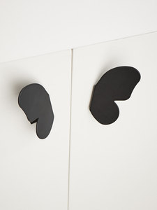 Butterfly-Shaped Brushed Brass Cabinet Handles for Wardrobe <strong>Doors</strong> Drawers Cupboards Shoe Cabinets - Product Image 4