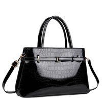 Tas Tote Wanita PU Motif Kulit Buaya Mengkilap dengan Dekorasi Sabuk, Pegangan Atas, dan Tali Selempang Lepas Pasang