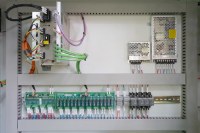 Mesin Router CNC ATC Presisi 1325 dengan Kontrol Syntec dan Vakum untuk Pengukiran Kayu dan PVC
