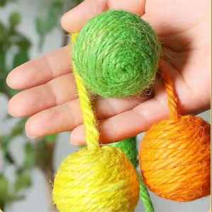Wholesale Funny Hangable Sisal Ball Set Colorful Ball Cat Toy <b>Bite</b>-resistant Cat Sounds Teasing Cats Hanging Ball Toy - Product Image 4