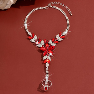 Chaîne de cheville haut de gamme pour l'été, bijoux de plage, chevillères de luxe à la mode avec strass et fleurs, chevillère en Y à orteil fendu pour femme - Product Image 5