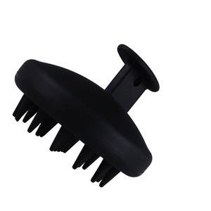 Brosse de massage en silicone écologique pour le cuir chevelu, type de peigne à poux avec poignée en plastique pour un usage domestique - Product Image 4
