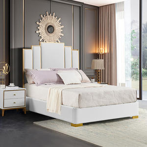 Juego de Dormitorio Italiano de Alta Gama con Cama King Size, Estructura de Cama de Terciopelo y Cabecera Acolchada con Diseño de Canal Vertical - Product Image 2