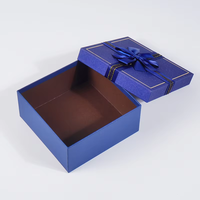 Boîte d'emballage de luxe bleue avec couvercle et base en carton pour vêtements, boîtes cadeaux personnalisées avec couvercle
