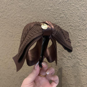 Pinza de Pelo Grande de Plástico con Lazo de Satén Elegante, Pinza Vertical para el Cabello de 13 cm, Uso Diario para Mujeres - Product Image 6