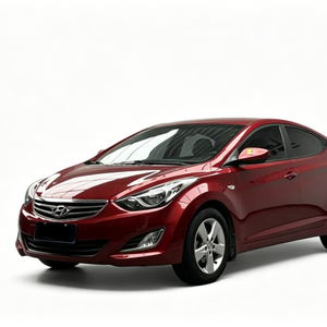 Hyundai Elantra d'occasion pas chère, berline compacte économique en carburant, habitacle spacieux et voiture familiale d'occasion fiable - Product Image 1