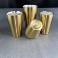 Gobelet à double paroi en acier inoxydable Grande capacité Utilisation polyvalente Isolation sous vide Options durables résistantes à la rouille pour verres à bière