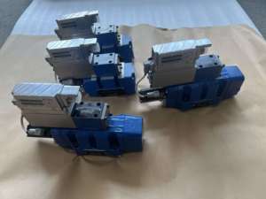 Vannes à commande directe électriques avec retour de position 4WRE 4WREE 10 W75-23/G24K31/F1M 4WRE6V16-22/G24K4/V Linea - Product Image 2