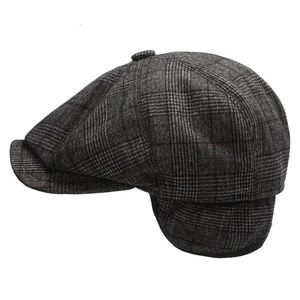 Gorra de lana de tweed de lujo para hombre al por mayor, gorro de invierno con forro acolchado y orejeras, sombrero a cuadros de moda estilo Newsboy para uso casual o deportivo - Product Image 3