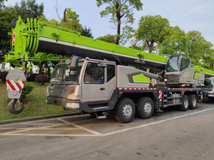 Prix de vente direct usine : Grue montée sur camion 110 tonnes ZTC1100R653 – Nouvel équipement de construction pour la réparation - Product Image 6