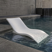 Chaise longue de piscine portable résistante aux UV et anti-jaunissement, utilisable dans l'eau, pour hôtel et parc aquatique