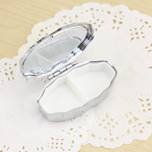 Kant Pillendoos Zilver Blanco Rhombus Metalen <span class=keywords><strong>Pil</strong></span>-Container Ovale Opbergdozen <span class=keywords><strong>2</strong></span> Compartimenten - Product Image 3