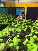 Équipements de jeux intérieurs 2026 : Parcs d'aventure interactifs avec piscine à balles, toboggan, trampoline et jouets pour bébés et enfants
