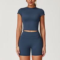 T-shirt de sport ajusté à col montant et manches courtes, crop top, avec contrôle du ventre, et leggings de fitness athlétiques, ensemble deux pièces pour tenue active quotidienne