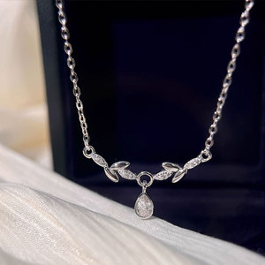 Exquisito Collar de Plata de Ley S925 con Jade Azul Natural, Nuevo Estilo Chino, Colgante de Pequeña Fortuna, Material Principal Oro - Product Image 3