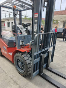 Top marque chinoise utilisé HeLi 3 tonnes en bon état pas cher 3 étapes portique Heli 3 tonnes chariot élévateur à vendre - Product Image 6