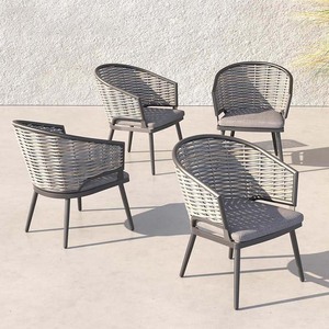 Ensemble <span class=keywords><strong>table</strong></span> et chaises modernes et durables en bois et aluminium pour cour, <span class=keywords><strong>jardin</strong></span>, balcon, plage, salle à manger, mobilier d'extérieur - Product Image 4