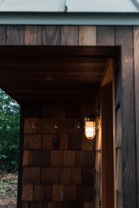 Sauna Exterior de Madera Maciza con Diseño Forestal, Vapor Seco de 6KW, Exterior de Tejas de Madera, Cabina de Spa Grande con Cristal para Patio Trasero - Product Image 6