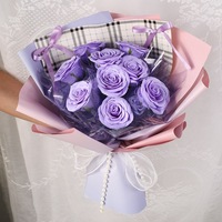 Bouquet de Savon Rose Éternelle Réaliste Fait Main en Gros d'Usine, Doux et Écologique, Cadeau Idéal pour la Fête des Mères et Noël