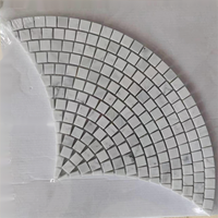 Mosaïque en marbre blanc de Carrare, motif éventail en écailles de poisson, pierre naturelle polie pour salle de bain, douche, mur, entrée, crédence