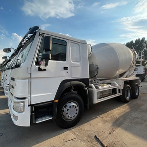 Camión Mezclador de Concreto con Descarga Hidráulica en Sitio, Capacidad Variable de 12, 16 y 18 m³, Marca Howo, en Buen Estado - Product Image 4