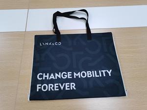 Tapis de pique-nique pliable portable imperméable et résistant à l'humidité en coton PE à ultrasons épaissi pour une utilisation en extérieur, taille extra large - Product Image 6